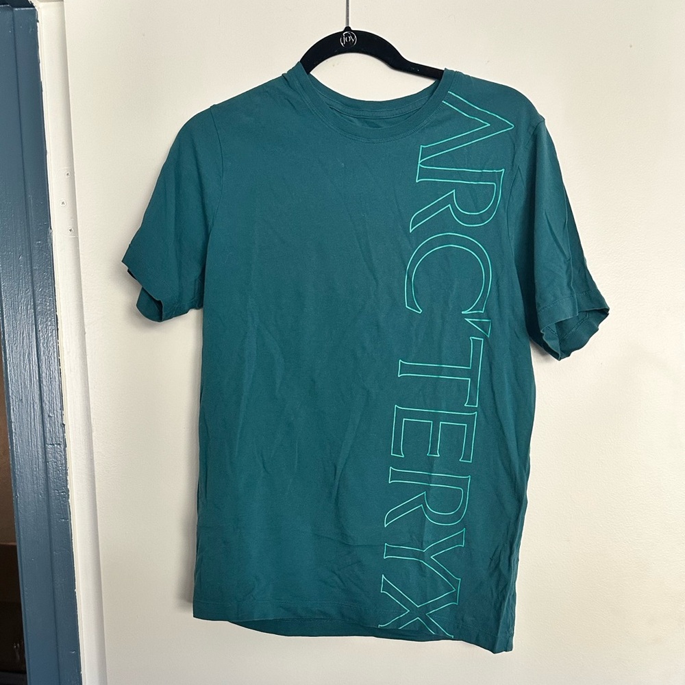 Arc'teryx Men's Teal T-Shirt sz s